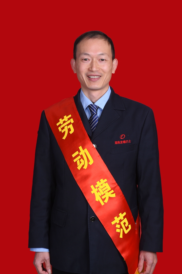 6、張  軍.jpg